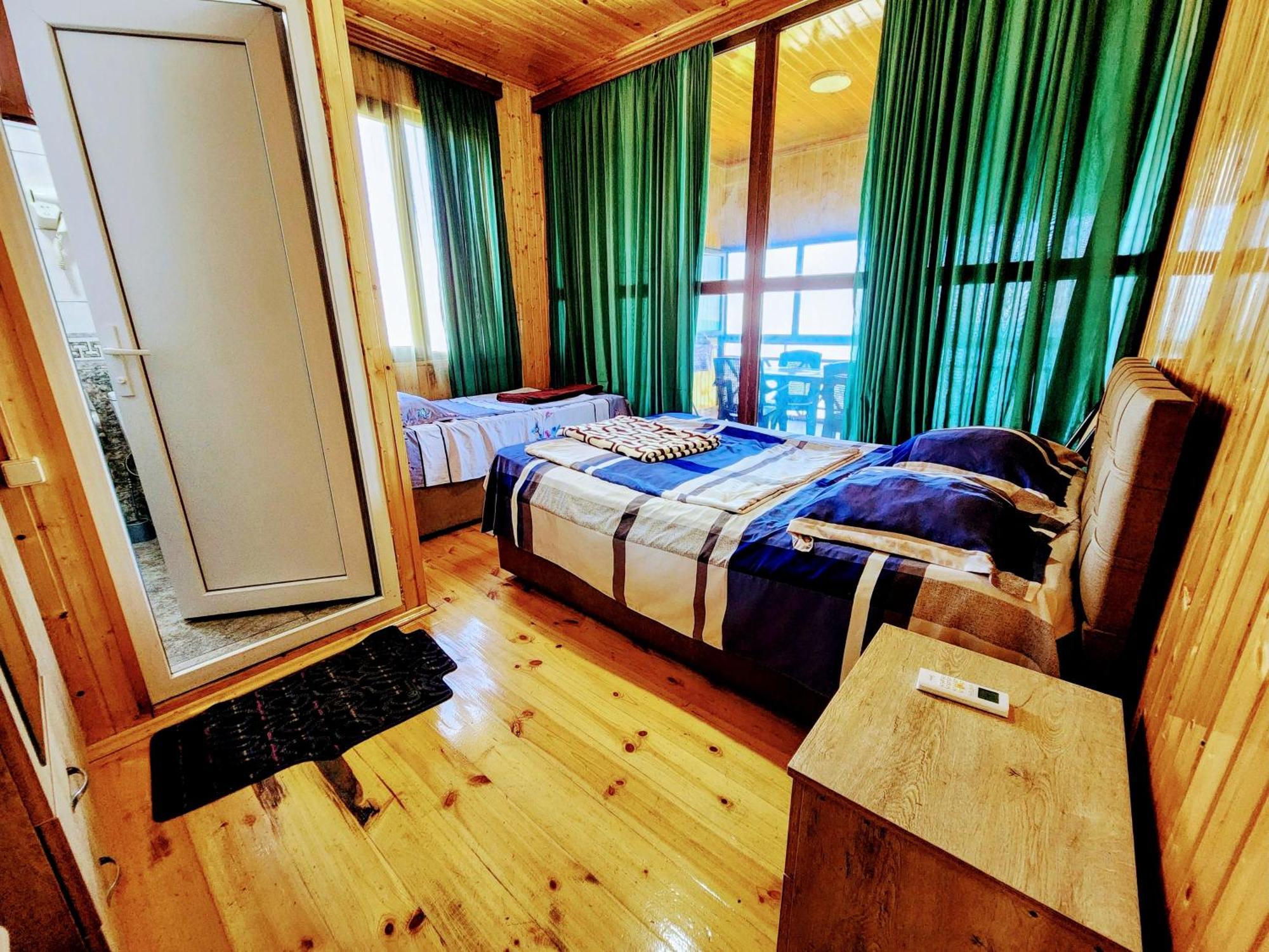 Guest House Nona Chakvi Buitenkant foto